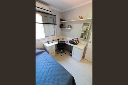 Casa de condomínio à venda com 180m², 3 quartos e 4 vagasQUARTO