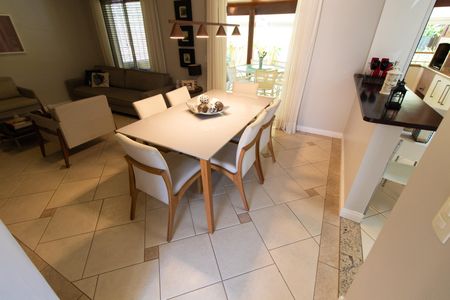 Casa de condomínio à venda com 180m², 3 quartos e 4 vagasSALA DE JANTAR