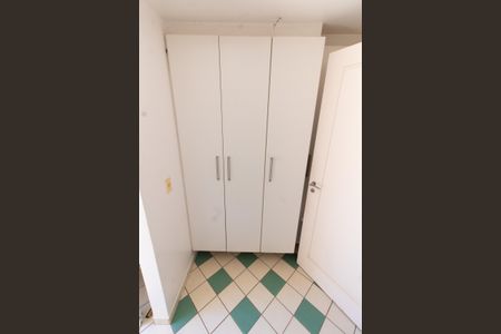 Casa de condomínio à venda com 180m², 3 quartos e 4 vagasÁREA DE SERVIÇO