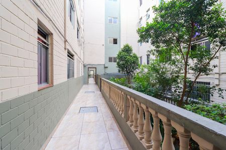 Apartamento à venda com 55m², 2 quartos e sem vagaÁrea comum