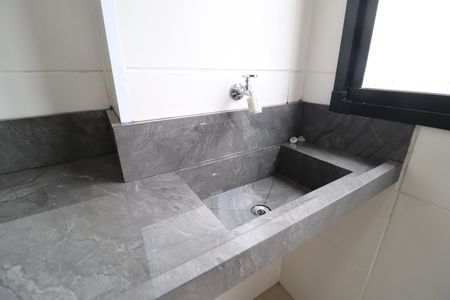 Apartamento para alugar com 55m², 2 quartos e 1 vagaÁrea de Serviço