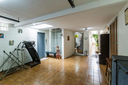 Casa à venda com 243m², 4 quartos e 3 vagasGaragem