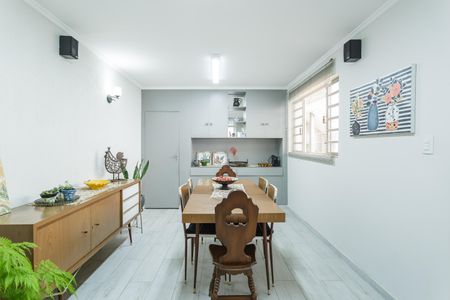 Casa à venda com 243m², 4 quartos e 3 vagasCopa