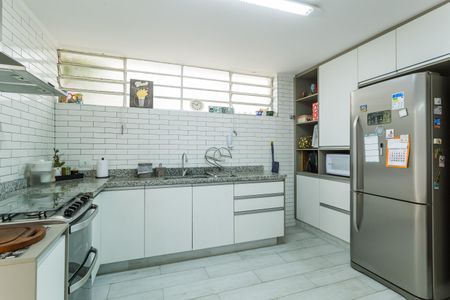 Casa à venda com 243m², 4 quartos e 3 vagasCozinha