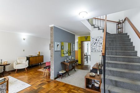 Casa à venda com 243m², 4 quartos e 3 vagasSala