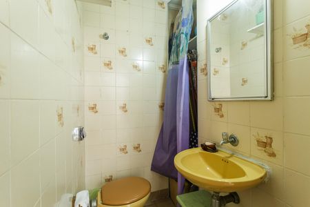 Casa à venda com 243m², 4 quartos e 3 vagasBanheiro de serviço