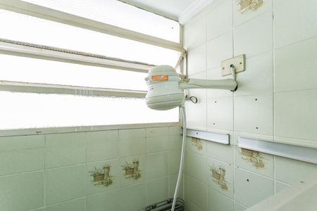 Casa à venda com 243m², 4 quartos e 3 vagasBanheiro 1