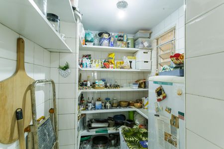 Casa à venda com 243m², 4 quartos e 3 vagasDespensa