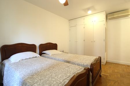 Apartamento à venda com 138m², 3 quartos e 1 vagaQuarto 2