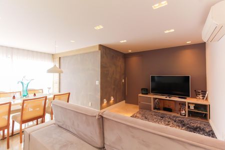 Apartamento à venda com 70m², 2 quartos e 2 vagasSala