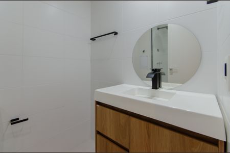 Banheiro de kitnet/studio para alugar com 1 quarto, 25m² em Vila Mariana, São Paulo