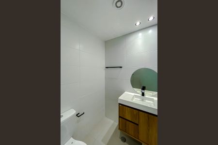 Studio para alugar com 25m², 1 quarto e sem vaga Studio para alugar com 25m², 1 quarto e sem vagaBanheiro Social