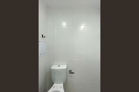 Studio para alugar com 25m², 1 quarto e sem vaga Studio para alugar com 25m², 1 quarto e sem vagaBanheiro Social