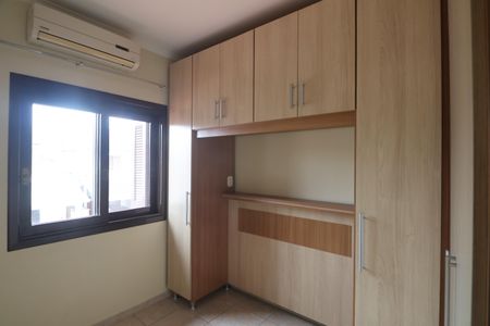 Casa de condomínio à venda com 173m², 3 quartos e 2 vagasSuite 1