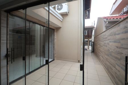 Casa de condomínio à venda com 173m², 3 quartos e 2 vagasÁrea externa