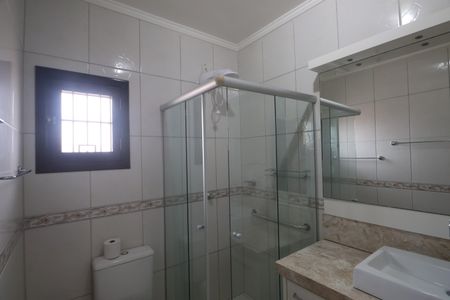 Casa de condomínio à venda com 173m², 3 quartos e 2 vagasBanheiro da Suíte 2