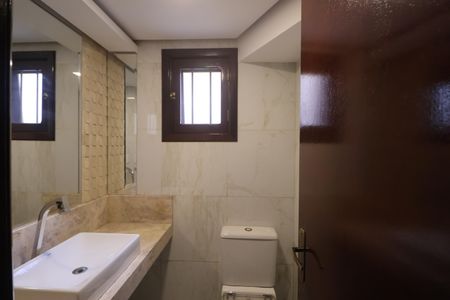 Casa de condomínio à venda com 173m², 3 quartos e 2 vagasLavabo