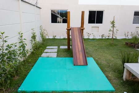 Apartamento para alugar com 24m², 2 quartos e 1 vaga Apartamento para alugar com 24m², 2 quartos e 1 vagaÁrea comum - Playground