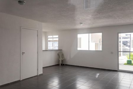 Apartamento para alugar com 24m², 2 quartos e 1 vaga Apartamento para alugar com 24m², 2 quartos e 1 vagaÁrea comum - Salão de festas