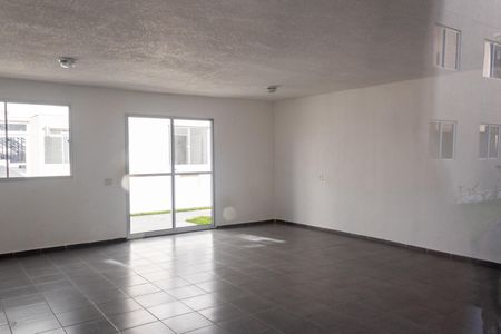 Apartamento para alugar com 24m², 2 quartos e 1 vaga Apartamento para alugar com 24m², 2 quartos e 1 vagaÁrea comum - Salão de festas