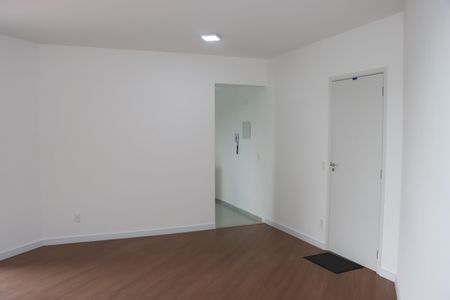 Sala de apartamento para alugar com 2 quartos, 65m² em Esplanada, Embu das Artes