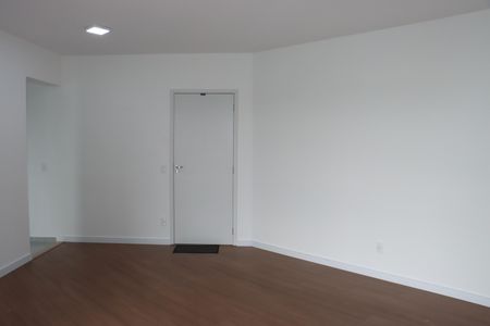Apartamento para alugar com 65m², 2 quartos e 1 vagaSala