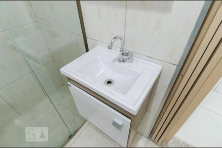 Casa à venda com 220m², 4 quartos e 3 vagasBanheiro Social ( casa 2