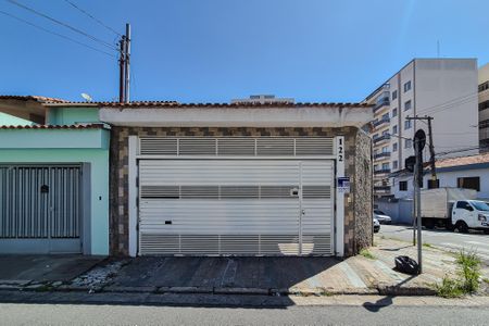 Casa à venda com 220m², 4 quartos e 3 vagasFachada