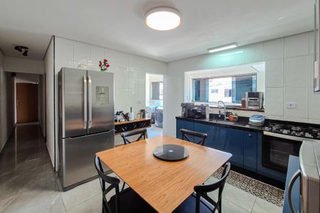 Casa à venda com 220m², 4 quartos e 3 vagasCozinha - (Casa 1 )