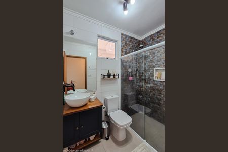 Casa à venda com 220m², 4 quartos e 3 vagasBanheiro Social ( Casa 1)