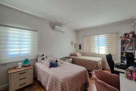 Casa à venda com 220m², 4 quartos e 3 vagasQuarto 2 (casa 1)