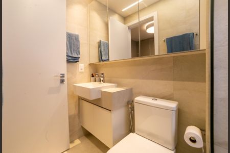 Apartamento à venda com 80m², 2 quartos e 2 vagasBanheiro da Suíte 2