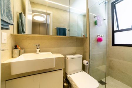 Apartamento à venda com 80m², 2 quartos e 2 vagasBanheiro da Suíte 2