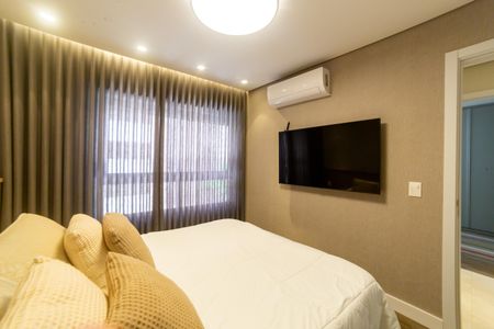 Apartamento à venda com 80m², 2 quartos e 2 vagasSuíte 1