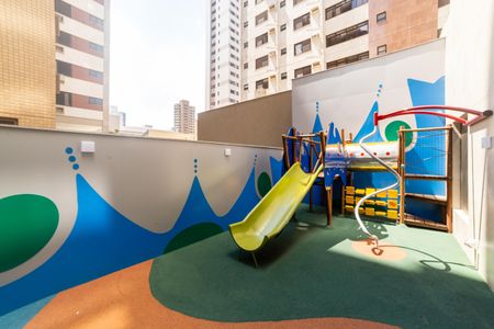 Apartamento à venda com 80m², 2 quartos e 2 vagasÁrea comum - Playground