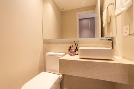 Apartamento à venda com 80m², 2 quartos e 2 vagasLavabo