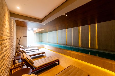 Apartamento à venda com 80m², 2 quartos e 2 vagasÁrea comum - Piscina