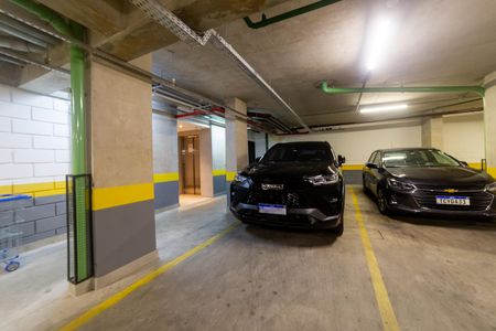 Apartamento à venda com 80m², 2 quartos e 2 vagasGaragem