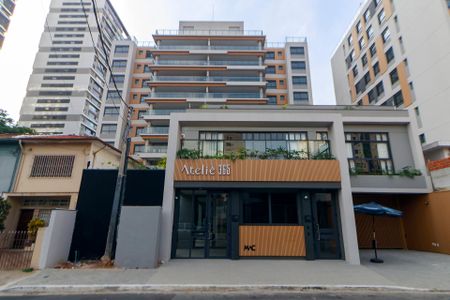 Apartamento à venda com 330m², 4 quartos e 4 vagas Apartamento à venda com 330m², 4 quartos e 4 vagasFachada