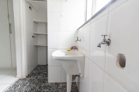 Apartamento à venda com 80m², 3 quartos e 1 vagaÁrea de Serviço