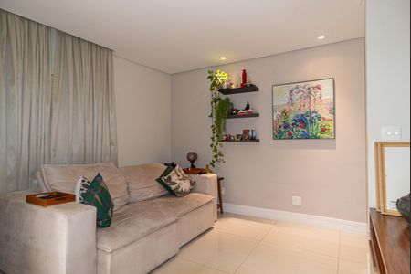 Apartamento à venda com 101m², 2 quartos e 1 vaga Apartamento à venda com 101m², 2 quartos e 1 vagaSala