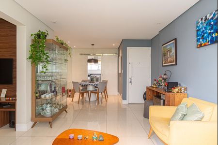 Apartamento à venda com 101m², 2 quartos e 1 vaga Apartamento à venda com 101m², 2 quartos e 1 vagaSala