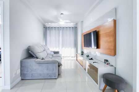 Apartamento à venda com 72m², 2 quartos e 1 vaga Apartamento à venda com 72m², 2 quartos e 1 vagaSala