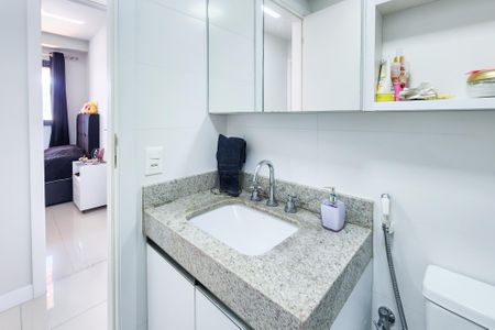Apartamento à venda com 72m², 2 quartos e 1 vaga Apartamento à venda com 72m², 2 quartos e 1 vagaBanheiro