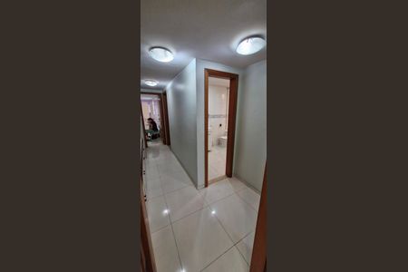 Apartamento à venda com 134m², 3 quartos e 2 vagas Apartamento à venda com 134m², 3 quartos e 2 vagasCorredor