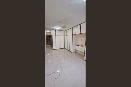 Apartamento à venda com 134m², 3 quartos e 2 vagas Apartamento à venda com 134m², 3 quartos e 2 vagasQuarto