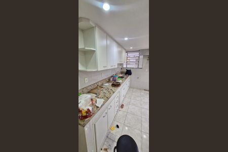 Apartamento à venda com 134m², 3 quartos e 2 vagas Apartamento à venda com 134m², 3 quartos e 2 vagasCozinha