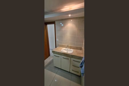 Apartamento à venda com 134m², 3 quartos e 2 vagas Apartamento à venda com 134m², 3 quartos e 2 vagasBanheiro