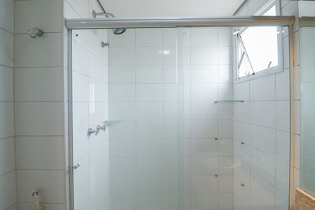 Apartamento à venda com 104m², 3 quartos e 2 vagas Apartamento à venda com 104m², 3 quartos e 2 vagasBanheiro da Suíte