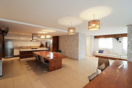 Apartamento à venda com 104m², 3 quartos e 2 vagas Apartamento à venda com 104m², 3 quartos e 2 vagasSalão de Festas